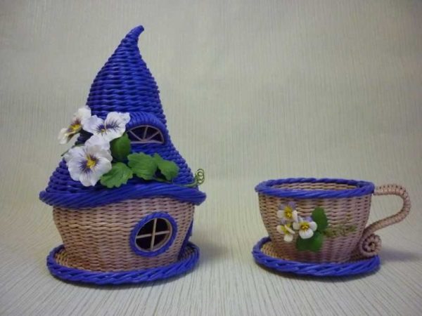 Miniature Lighthouse Figurine - Image 4